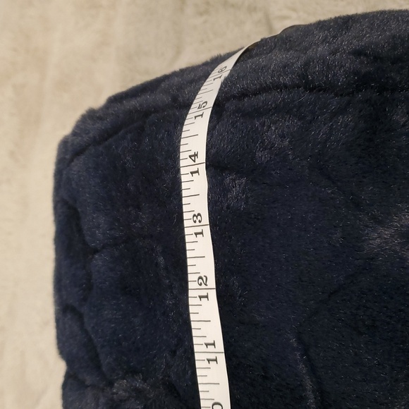 Cat Navy Fur Hideout Hut With Ball - Picture 7 of 9